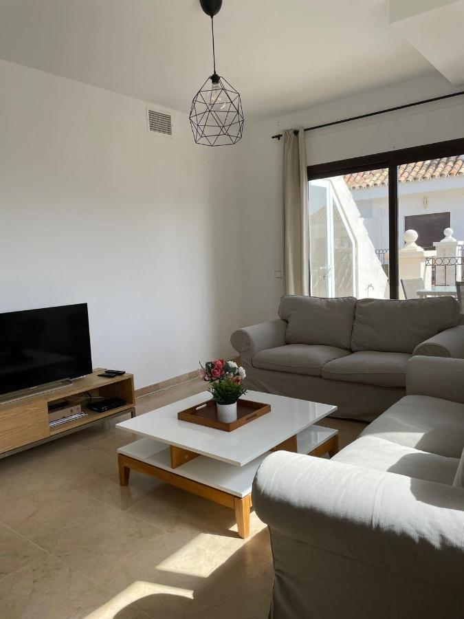 דירות מנילבה Penthouse Marina La Duquesa מראה חיצוני תמונה