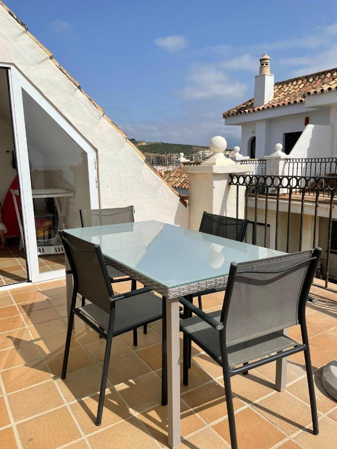 דירות מנילבה Penthouse Marina La Duquesa מראה חיצוני תמונה